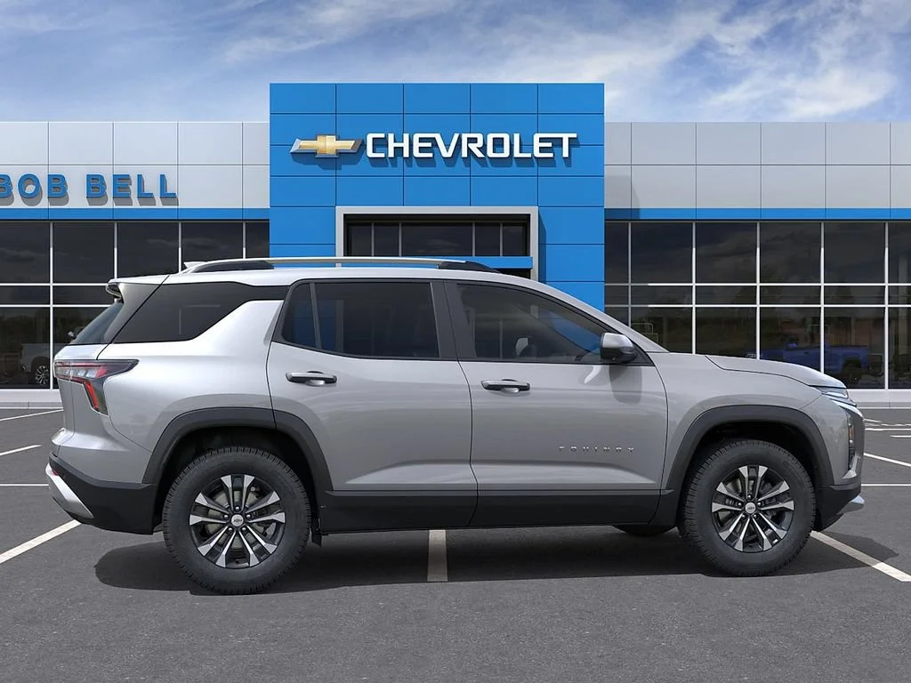 2027 Chevrolet Equinox LT - Photo 5