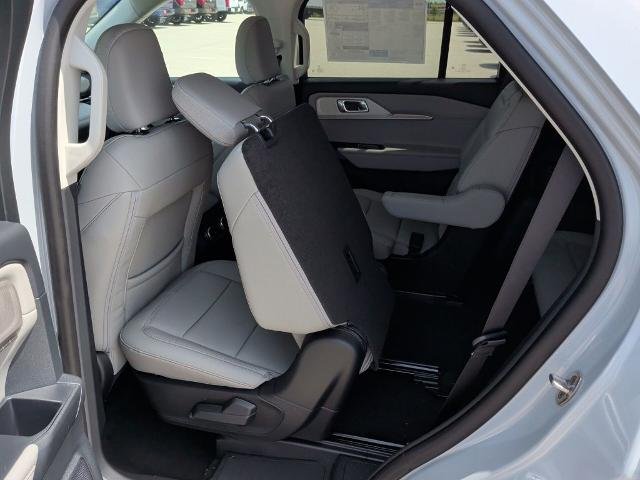 New 2026 Space White Metallic Ford Active image 84