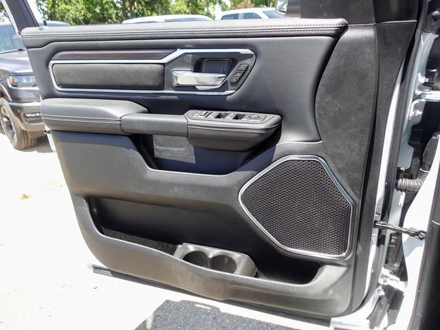 New 2026 Bright White Clear-Coat Exterior Paint RAM Laramie image 18