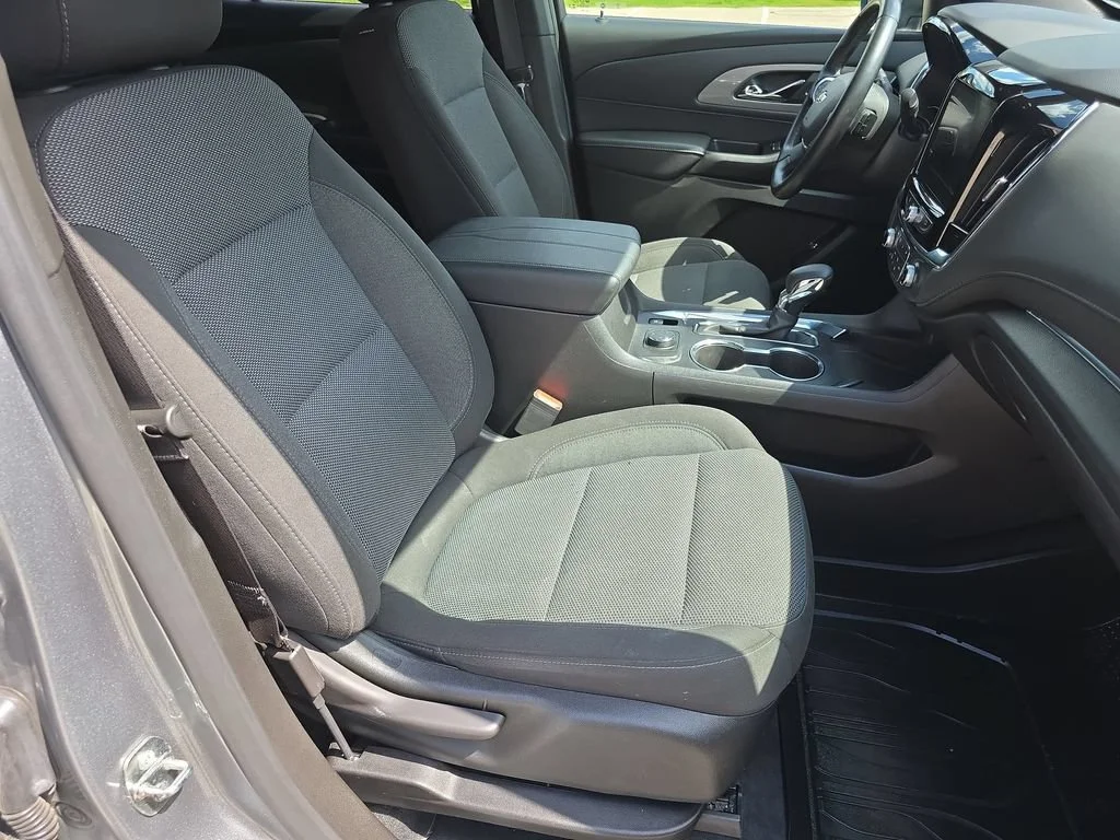2023 Chevrolet Traverse 1LT - Photo 29