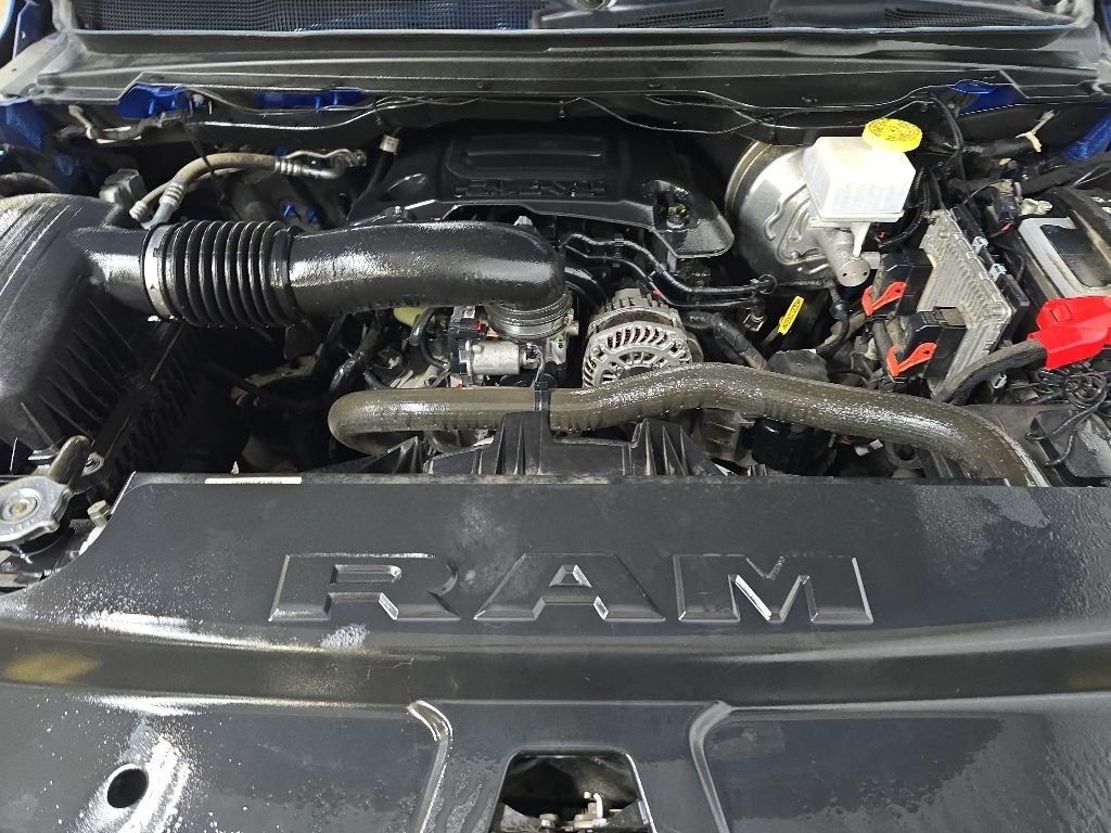 Used 2022 Blue Ram Big Horn/Lone Star image 12