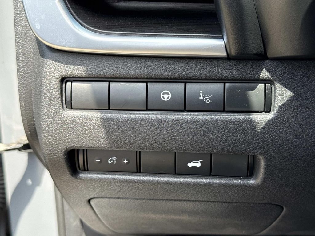 Used 2021 Gray Nissan Platinum image 44