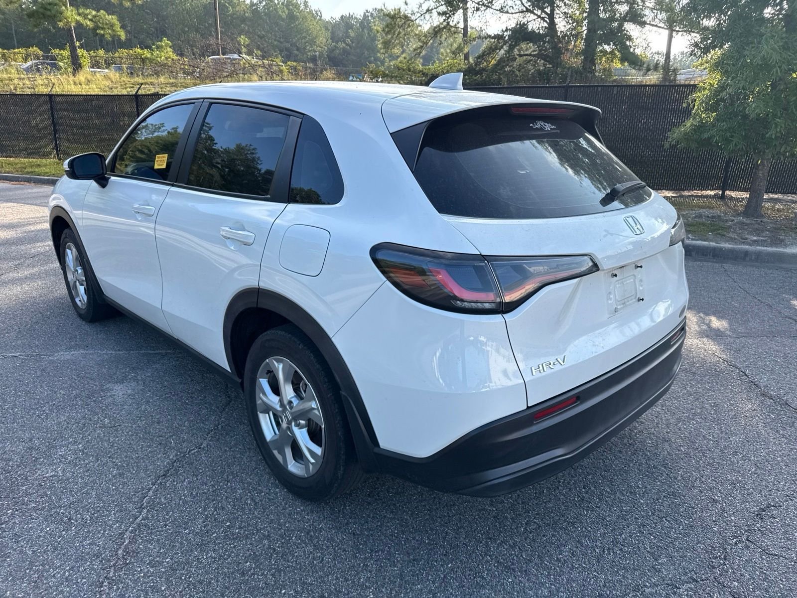 Used 2023 White Honda LX image 4