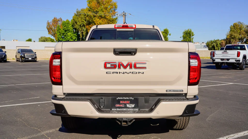 2026 GMC Canyon Elevation - Photo 8