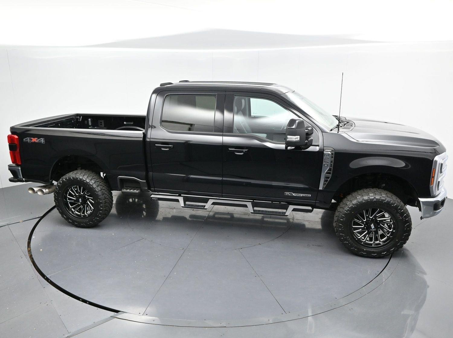 Used 2024 Agate Black Ford LARIAT image 40