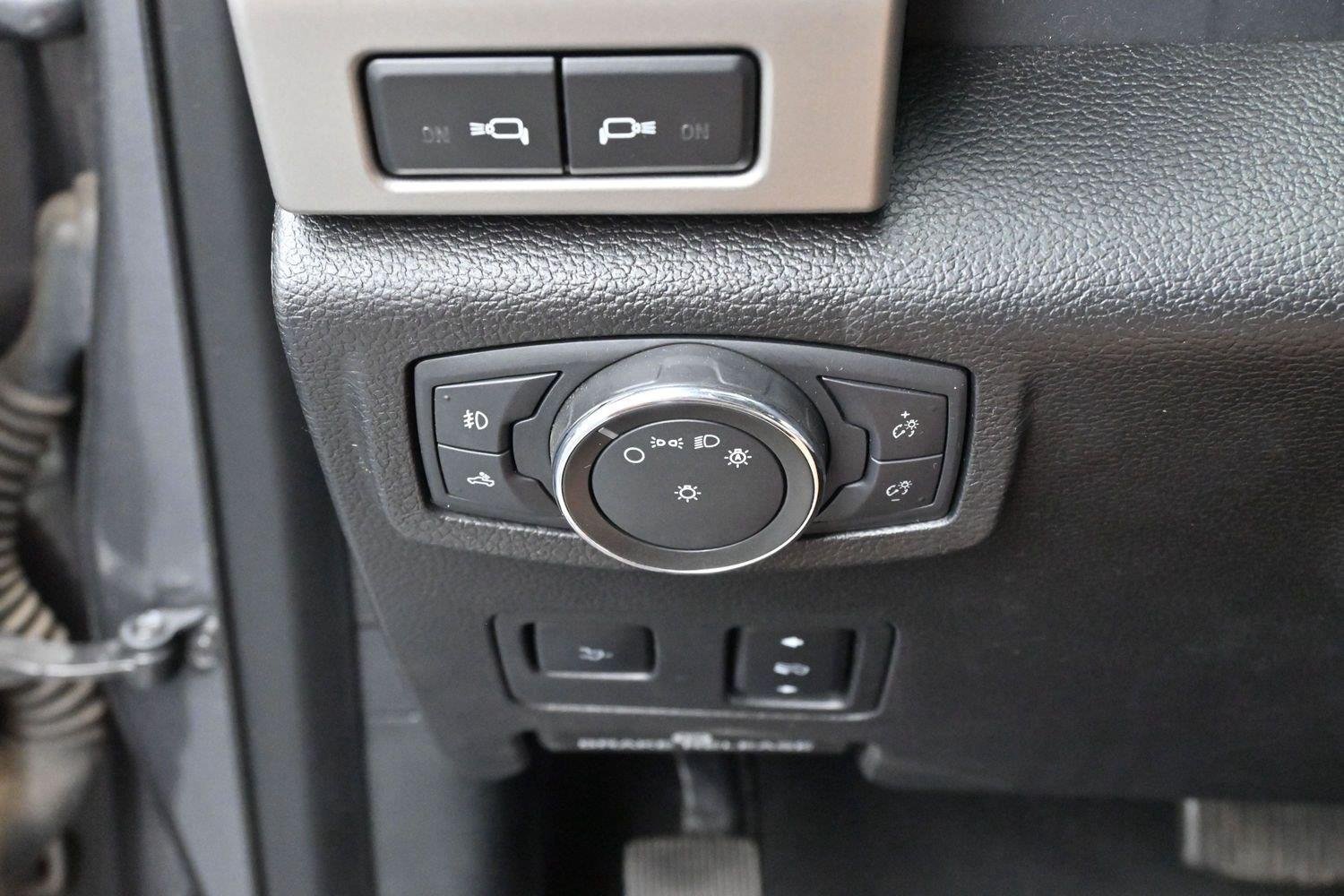 Used 2021 Carbonized Gray Ford LARIAT image 29