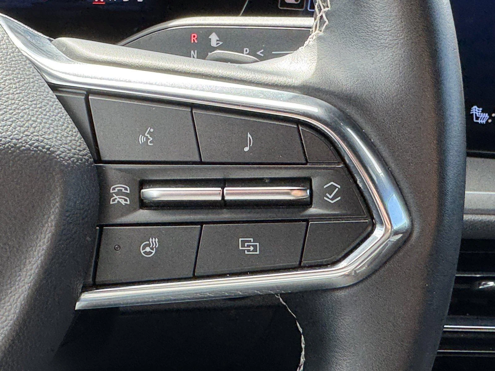 Used 2025 Sterling Gray Metallic Chevrolet LT image 20