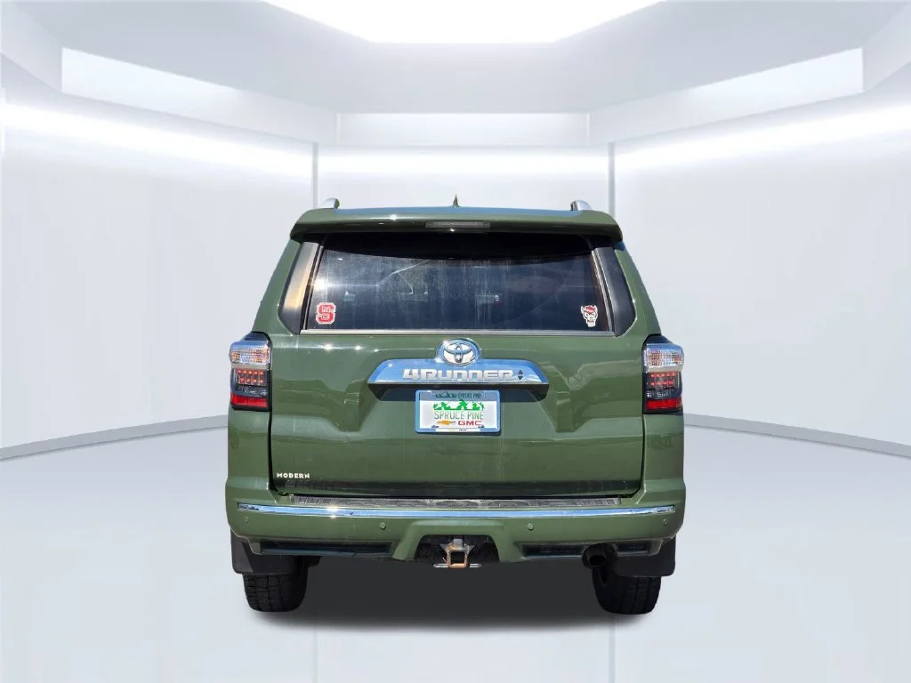Used 2022 Green Toyota Limited image 19