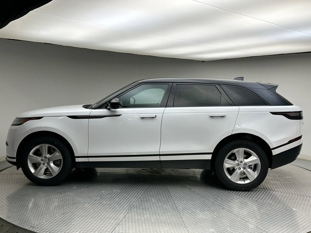 Used 2026 Fuji White Land Rover S image 2