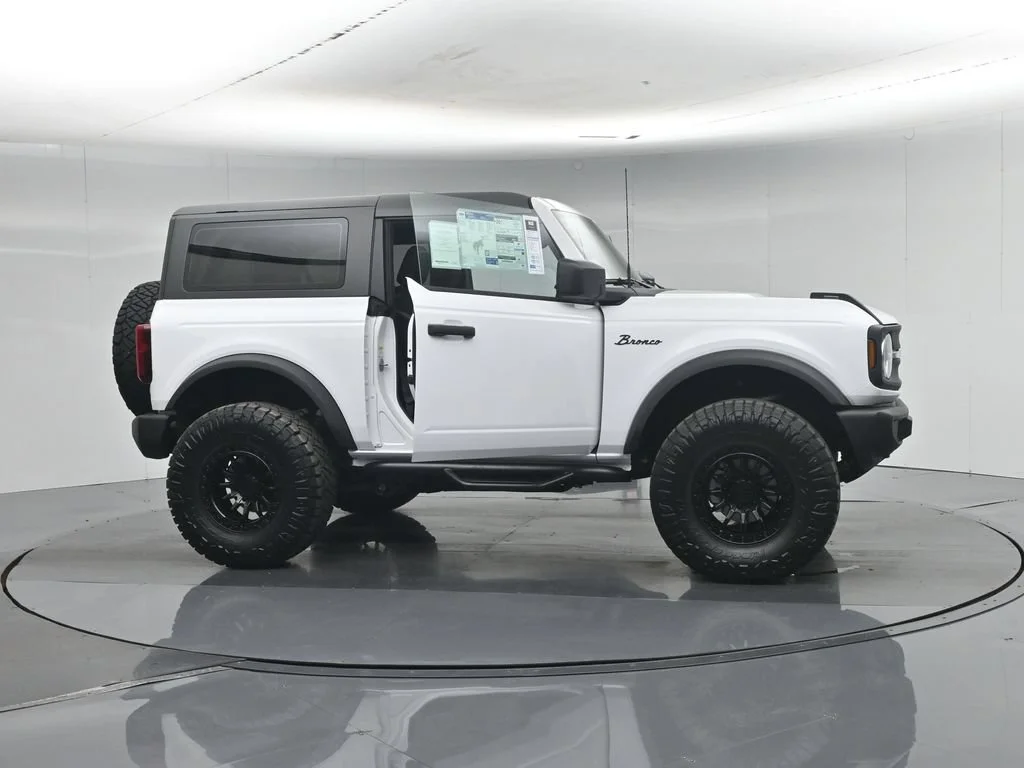 New 2026 Oxford White Ford Base image 4
