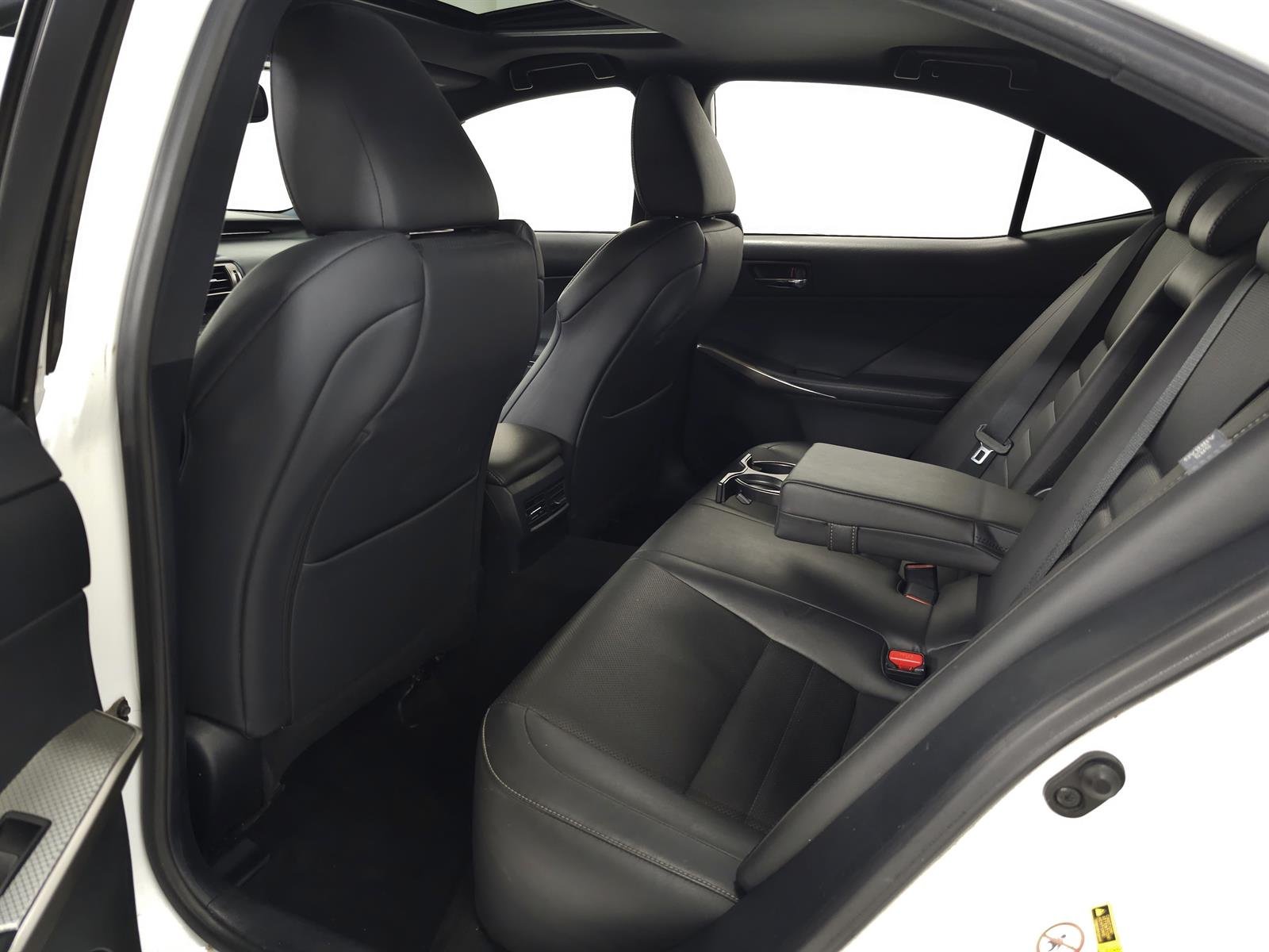 Used 2015 White Lexus F SPORT image 25