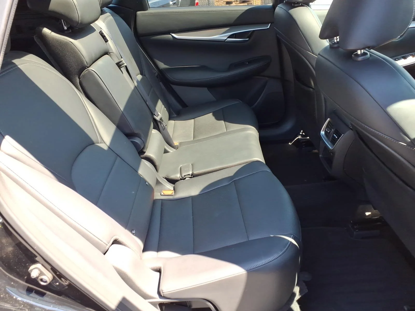 Certified Used 2022 Black INFINITI LUXE image 22