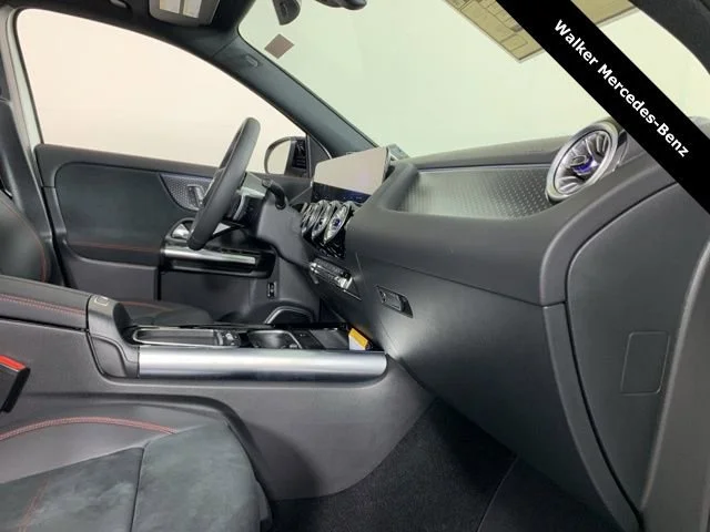 New 2025 Polar White Mercedes-Benz GLA 250 image 82