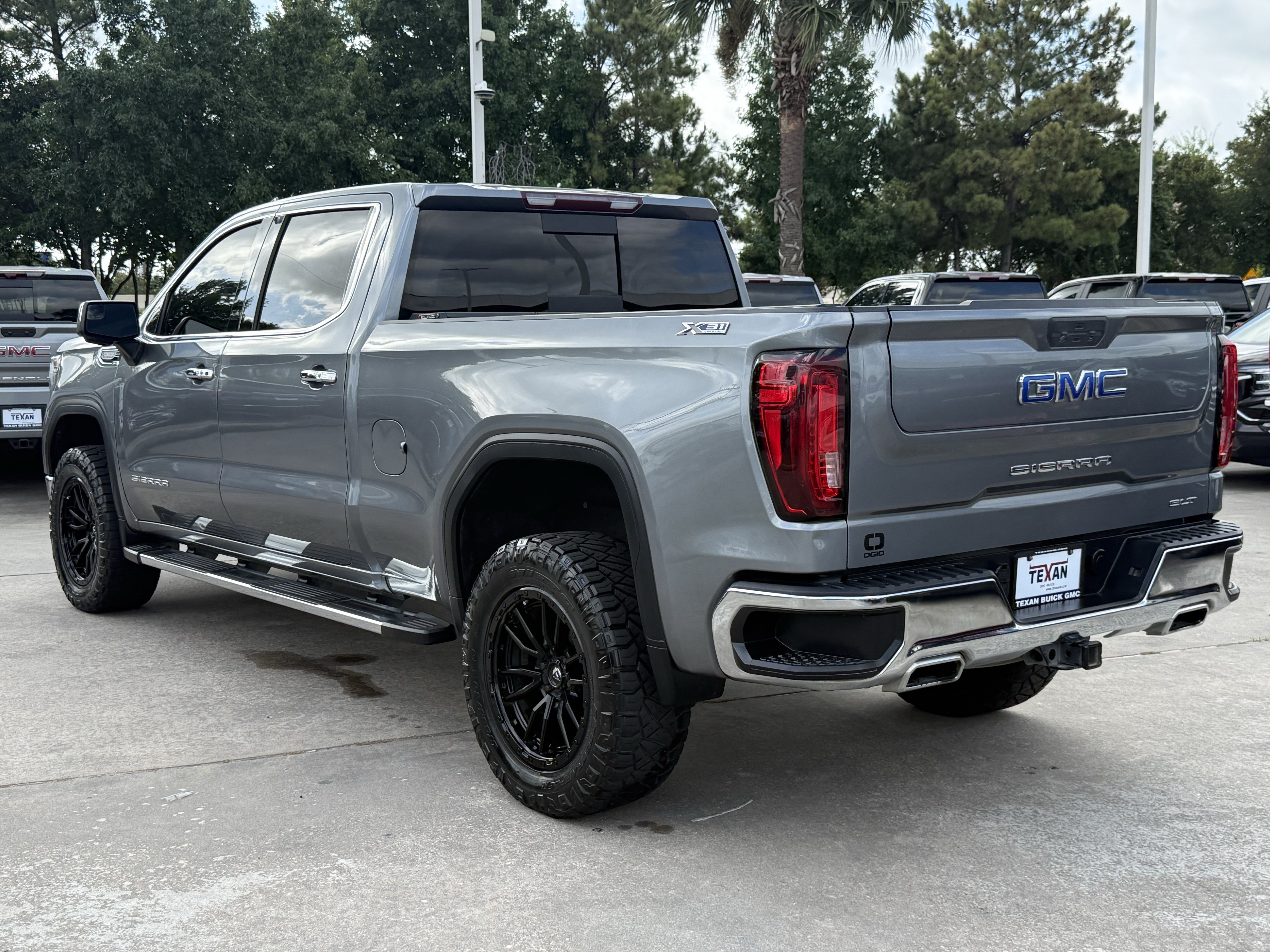Used 2021 Satin Steel Metallic GMC SLT image 6