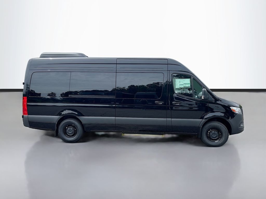 New 2026  Mercedes-Benz Passenger 170 WB image 2