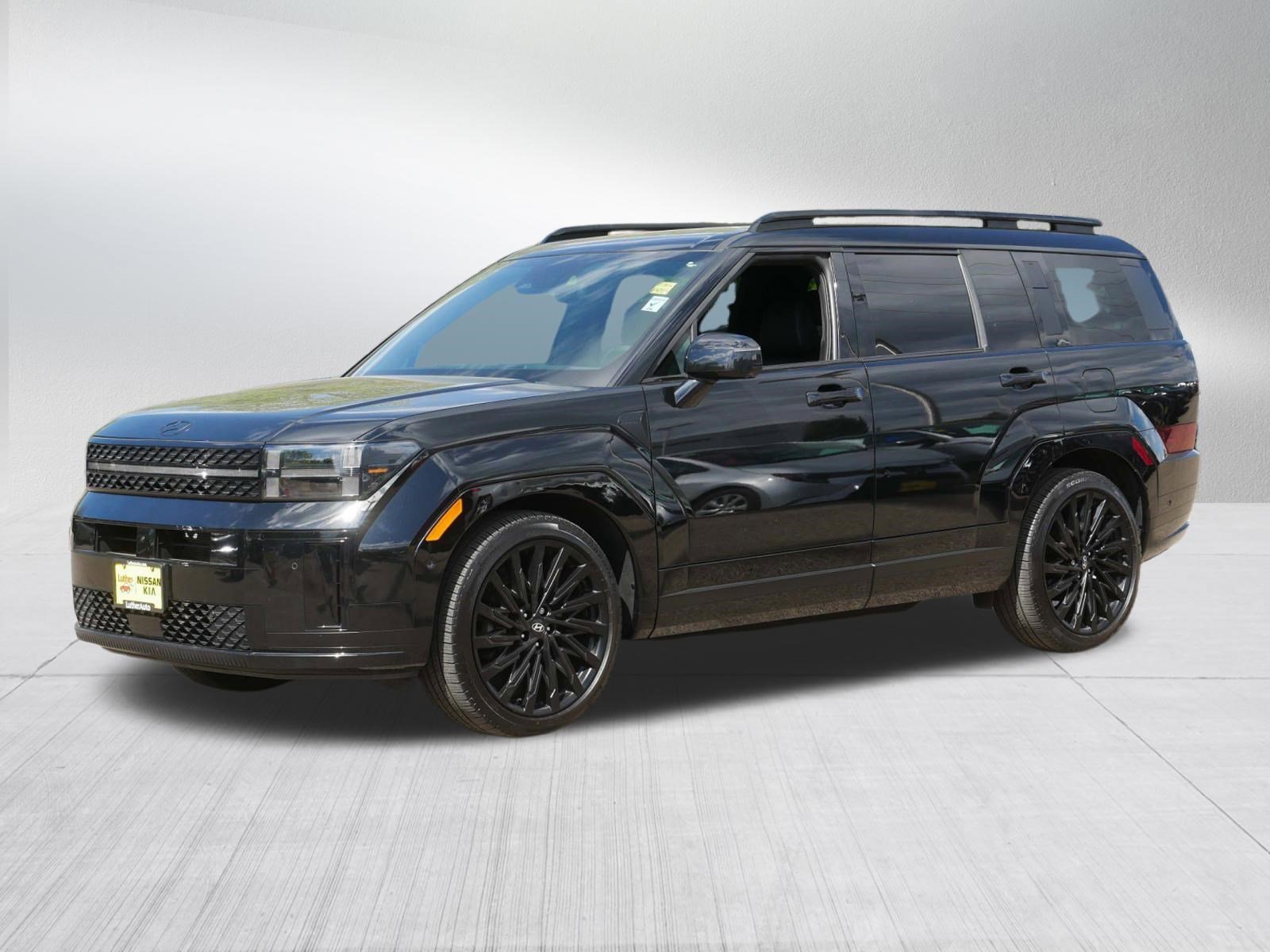 Used 2025 Phantom Black Hyundai Calligraphy image 3
