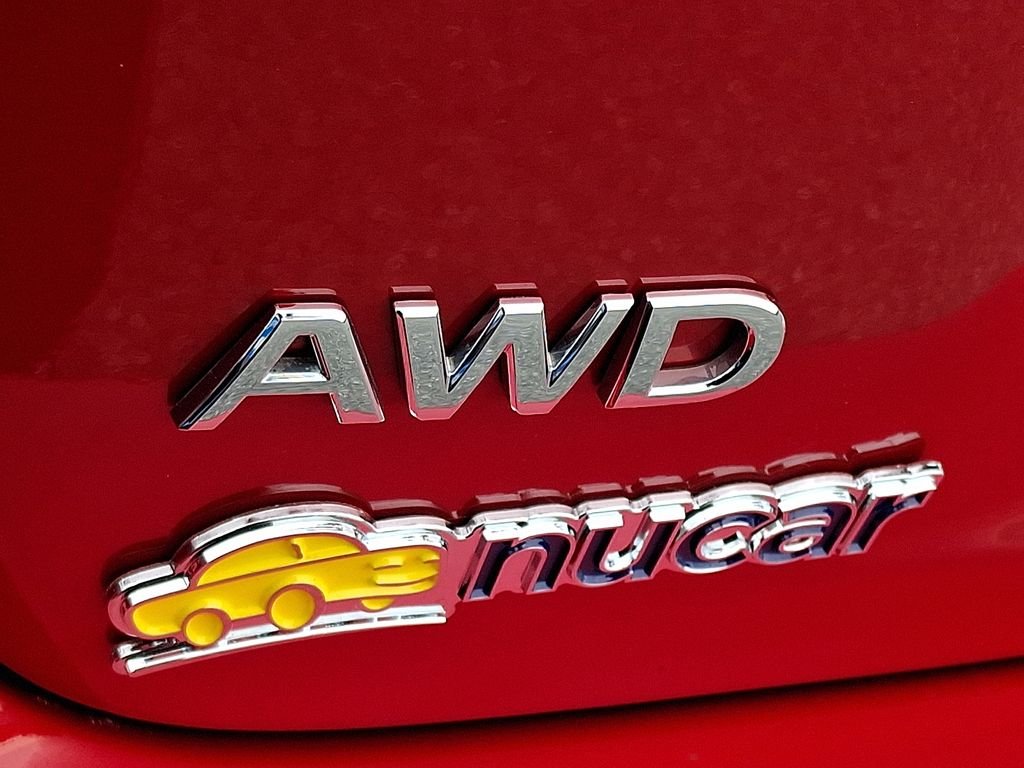 Used 2023 Red INFINITI LUXE image 30