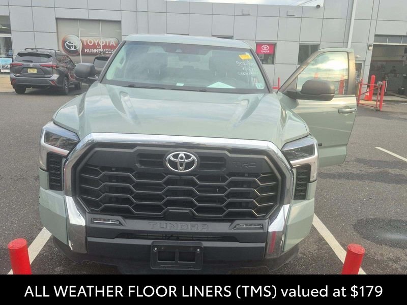 Used 2024  Toyota SR5 image 4