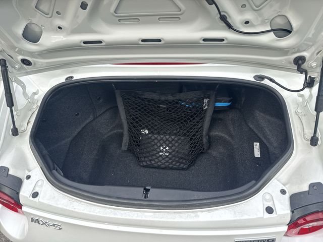 Used 2024 White Mazda Grand Touring image 11