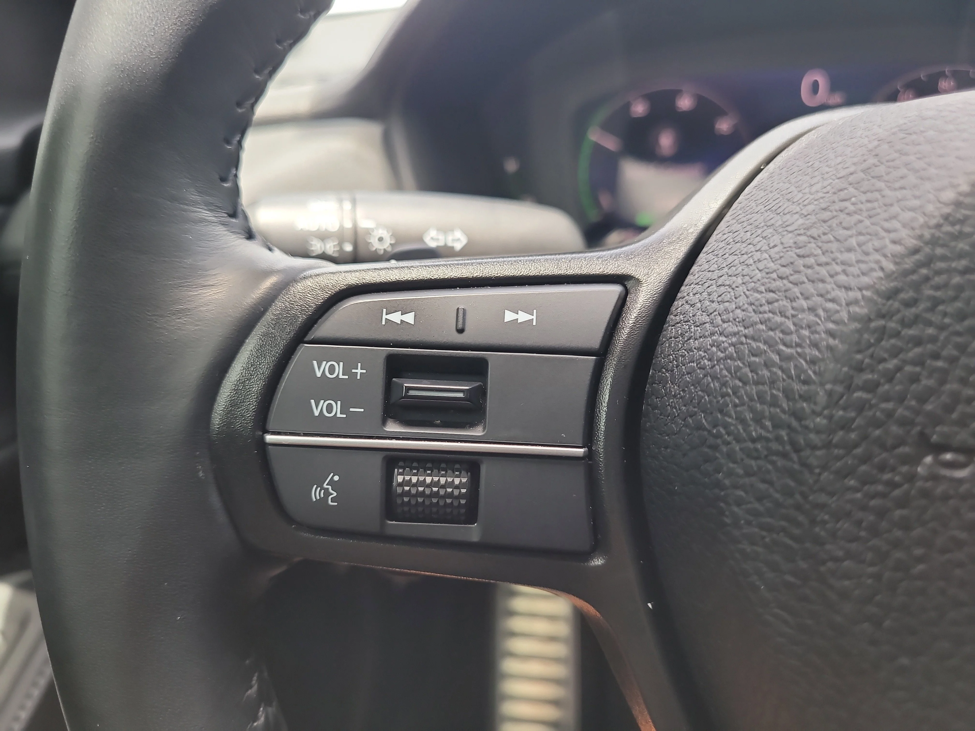Used 2023  Honda Sport-L image 28
