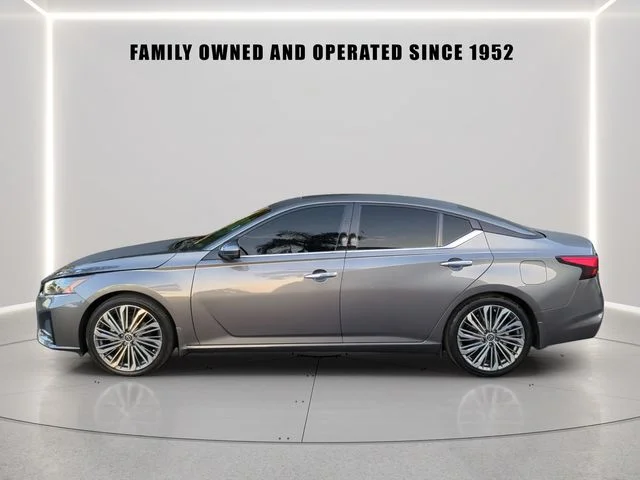 Certified Used 2024 Gray Nissan 2.5 SL image 3