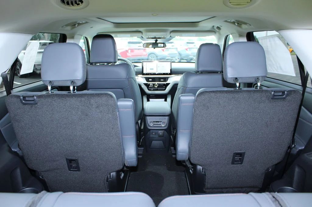 New 2026 Vapor Blue Metallic Ford Active image 13