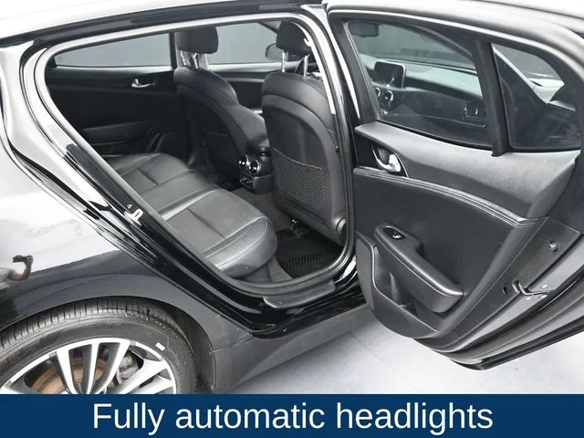 Used 2019 Black Kia Base image 14