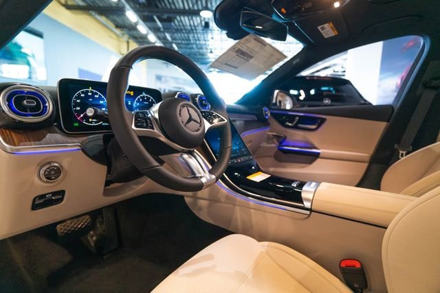 New 2026 Polar White Mercedes-Benz C 300 image 35