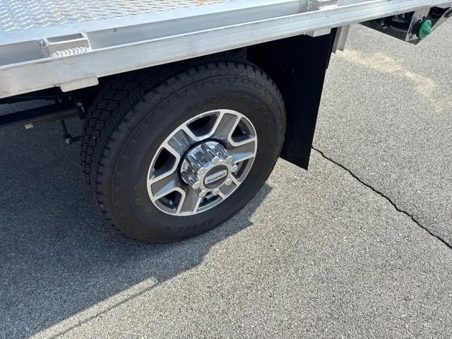Used 2025 Gray Ford XLT image 10