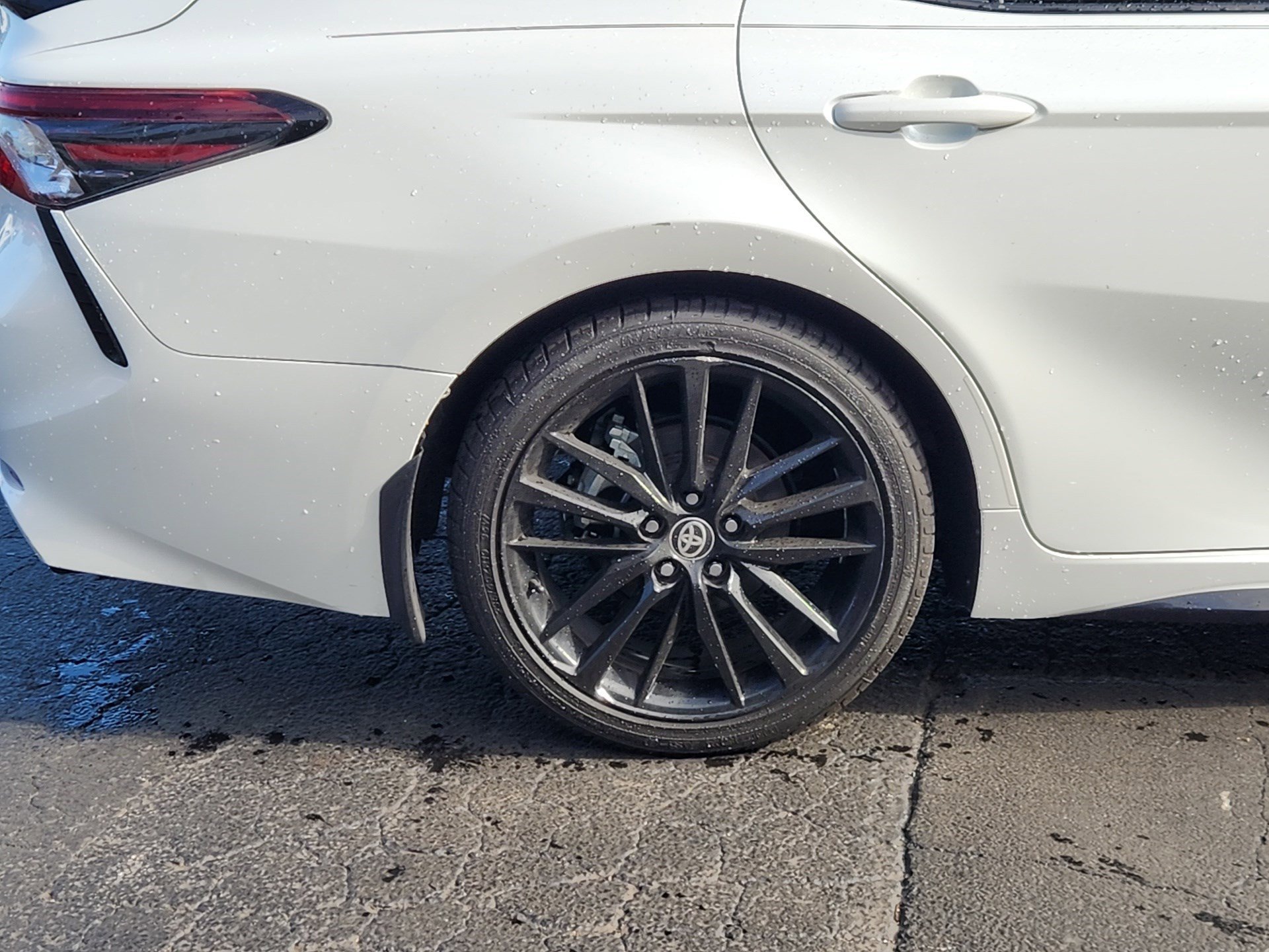 2024 Toyota Camry XSE - Photo 26