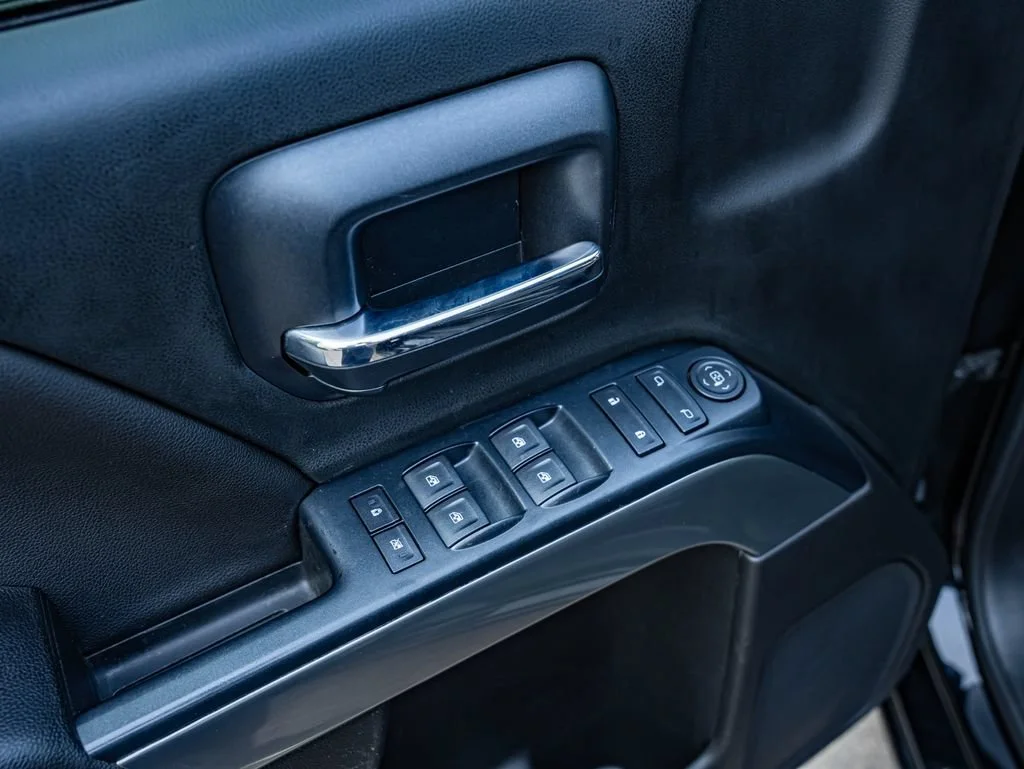 Used 2017 Black Chevrolet LT image 17