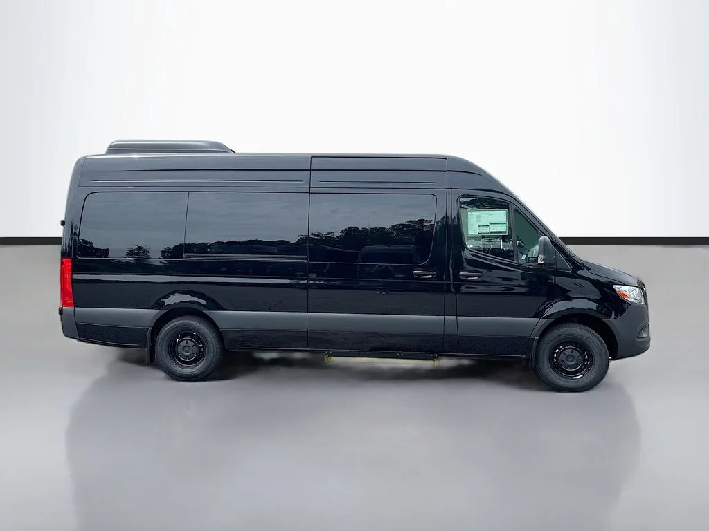 New 2026  Mercedes-Benz Passenger 170 WB image 2