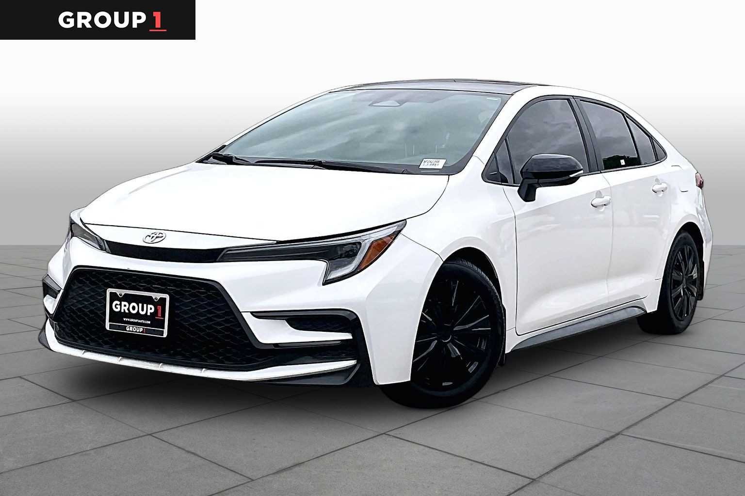 Used 2025 Ice Cap/Midnight Black Metallic Toyota FX image 1