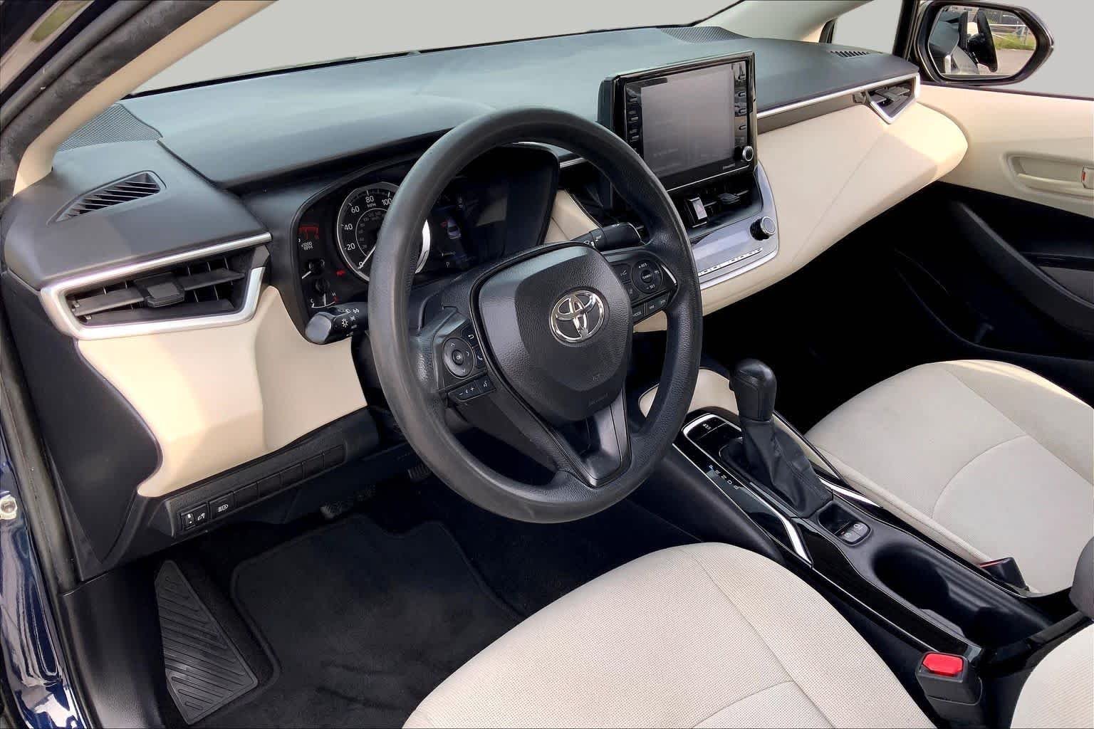 Used 2022 Blueprint Toyota LE image 17