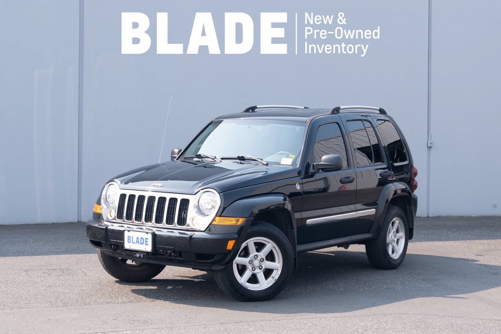 Used 2006 Black Jeep Limited image 1