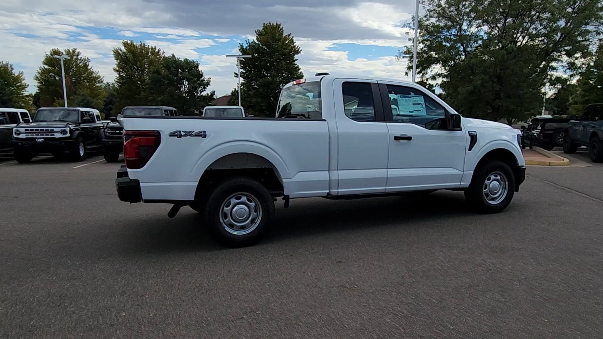 New 2026 Oxford White Ford XL image 14