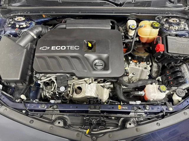 Used 2018 Blue Chevrolet Hybrid image 9