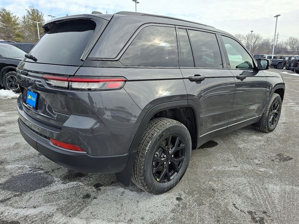 New 2026 Baltic Gray Metallic Clearcoat Jeep Altitude image 4