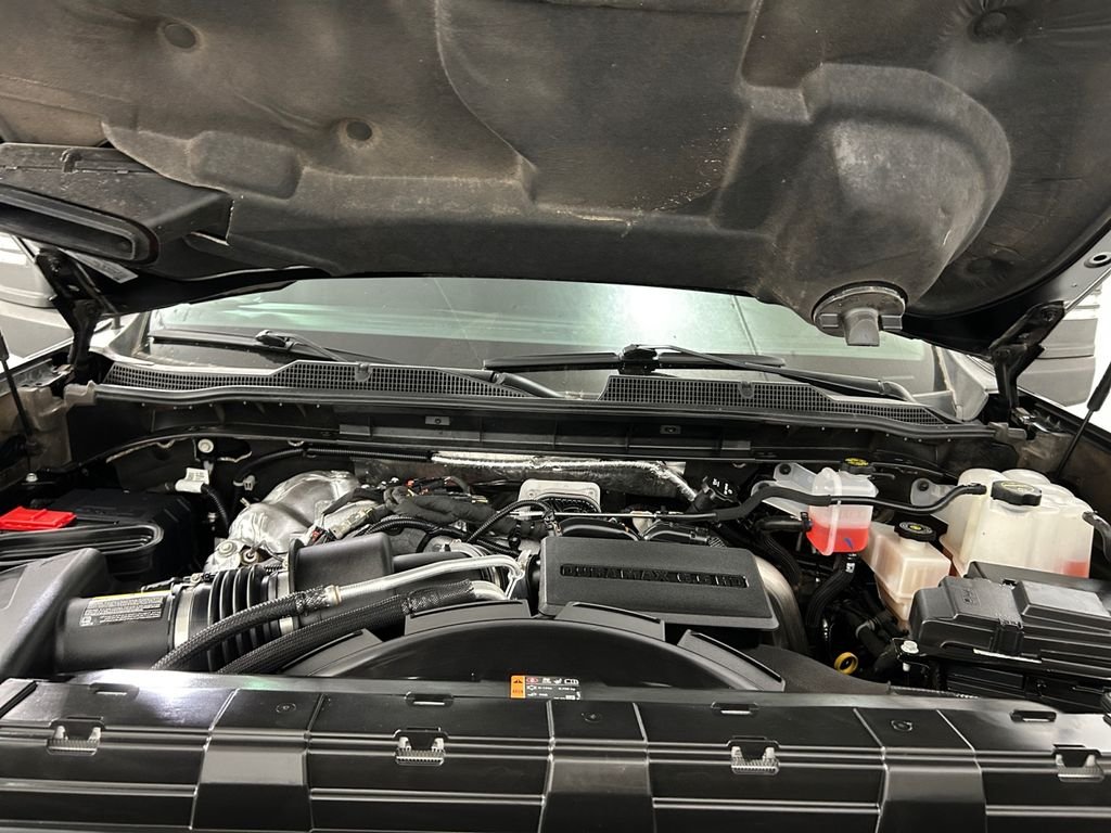 Used 2025 Black Chevrolet LT image 21
