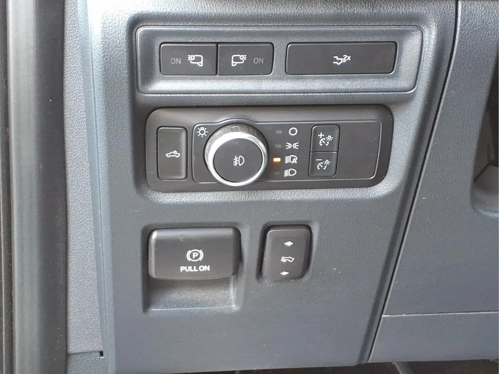 Used 2022 Agate Black Ford LARIAT image 13