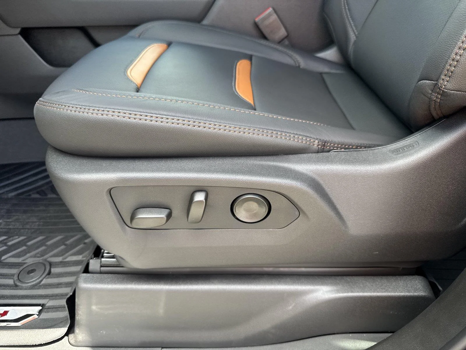 New 2026 Onyx Black GMC AT4 image 12