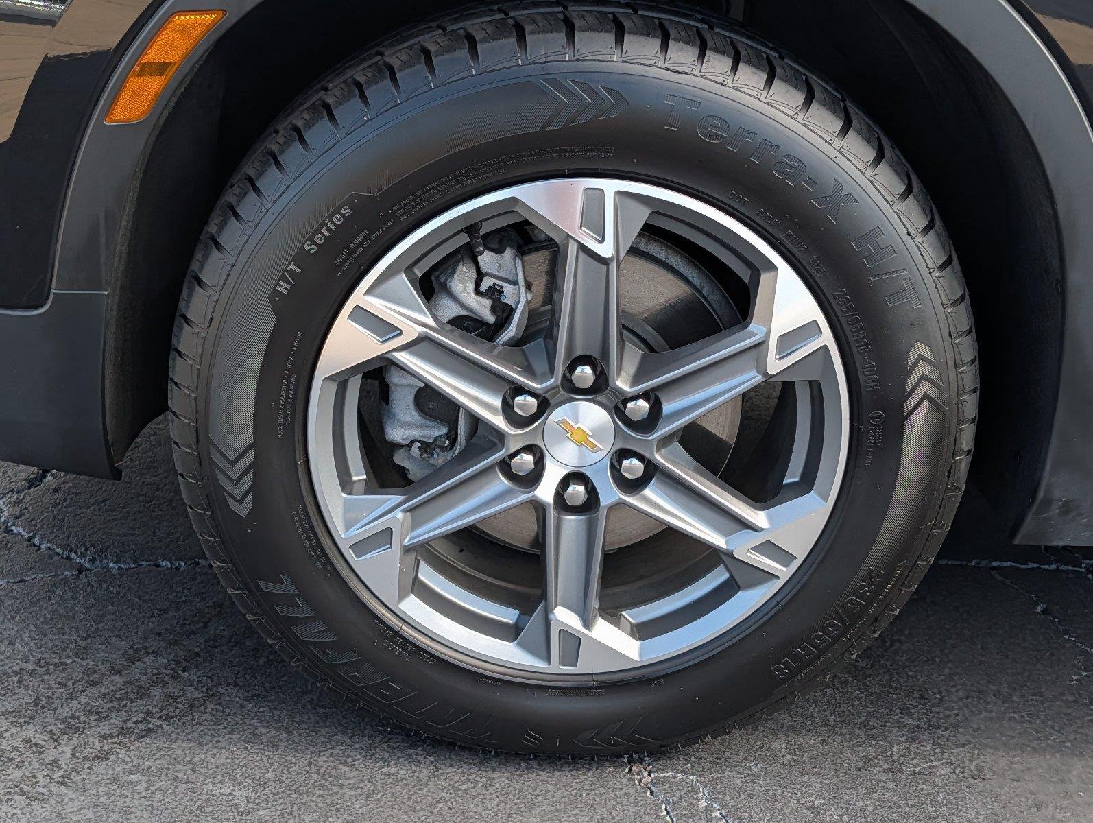 Used 2025 Black Chevrolet LT image 9