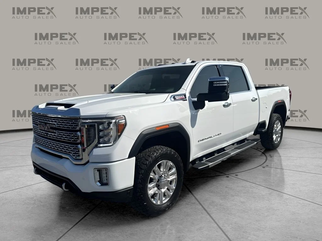 Used 2021 White GMC Denali image 1