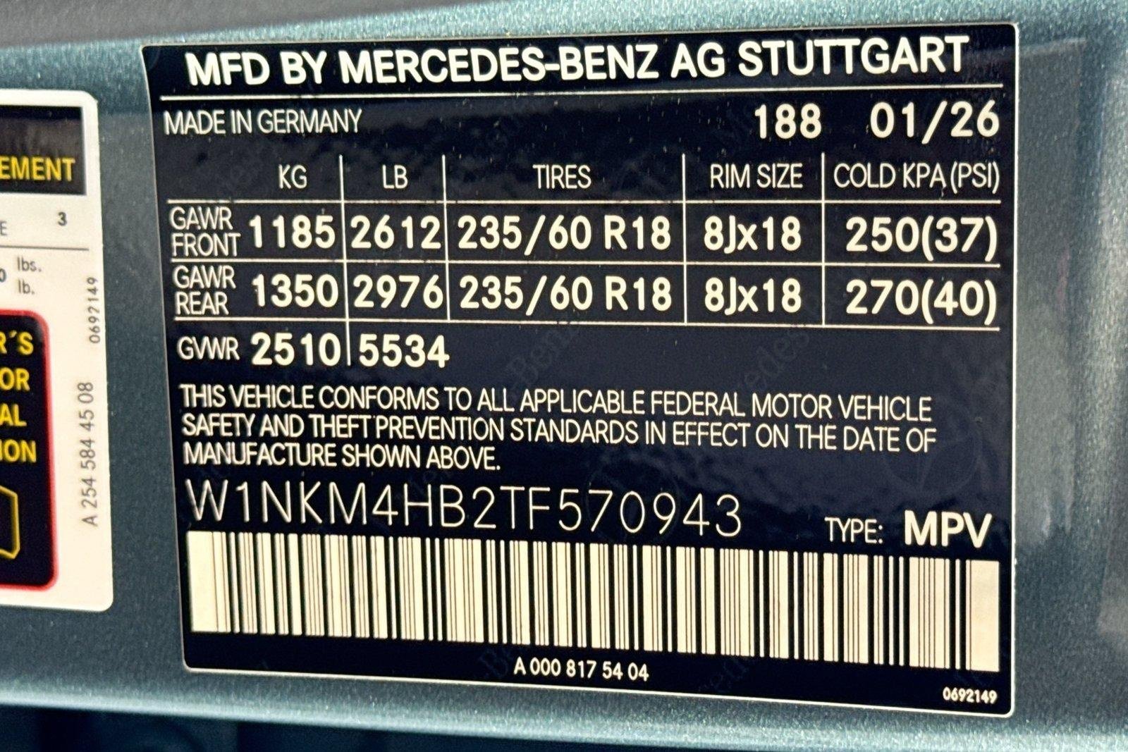 New 2026 Verde Silver Metallic Mercedes-Benz GLC 300 image 30