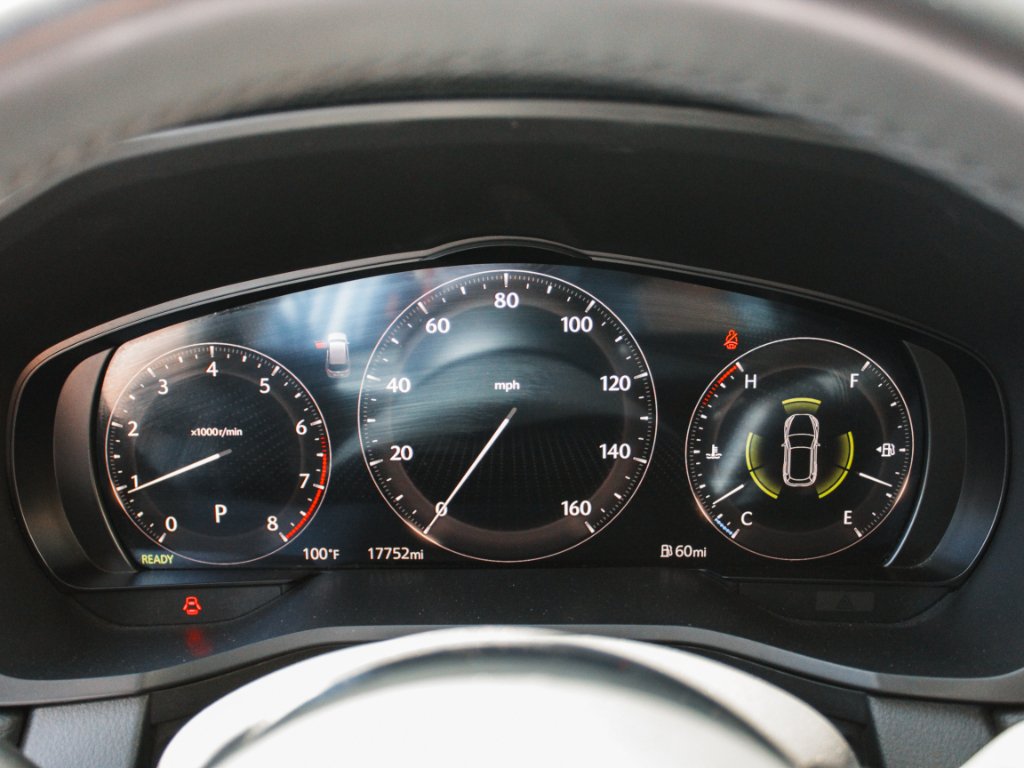 Used 2025 Silver Mazda Premium Sport image 17