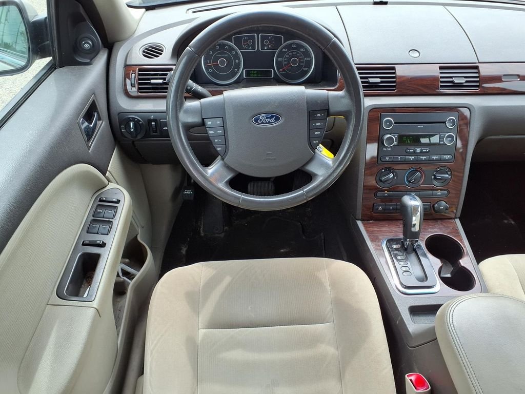 Used 2009 Silver Ford SE image 8