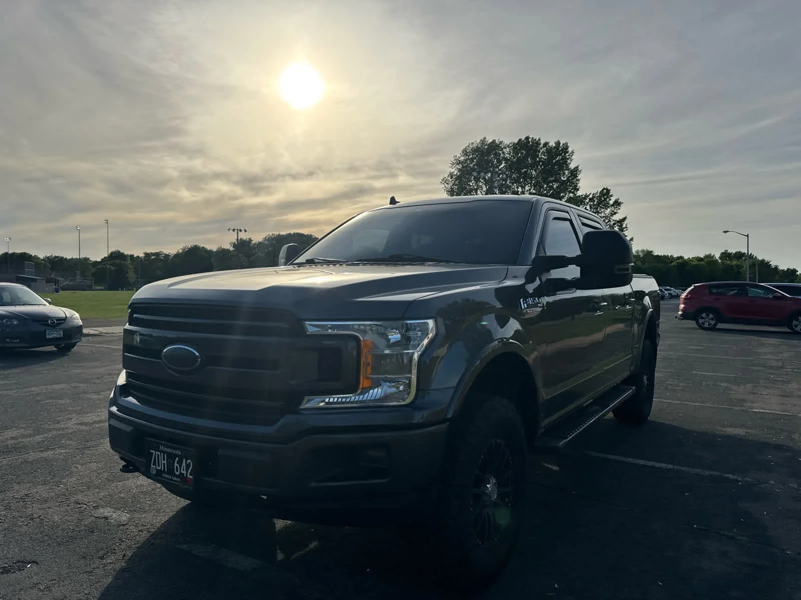 Used 2019 Magnetic Metallic Ford XLT image 3