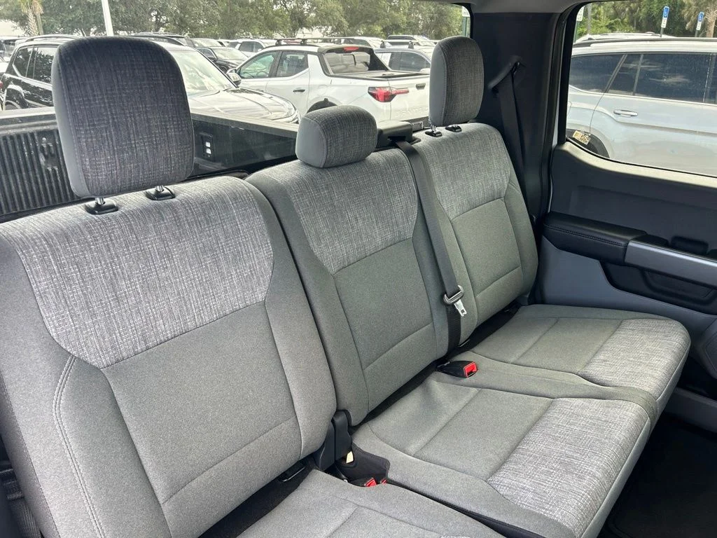 Used 2025 Oxford White Ford XLT image 44