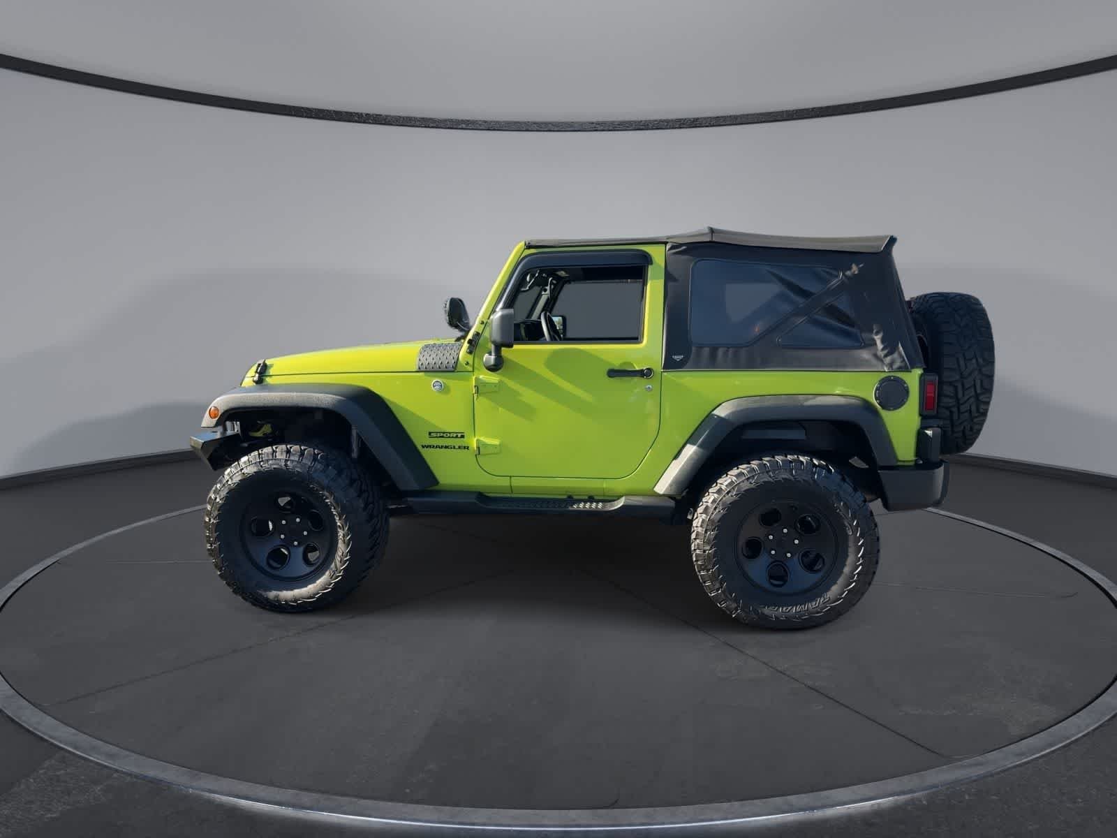 Used 2016 Hypergreen Clearcoat Jeep Sport image 5