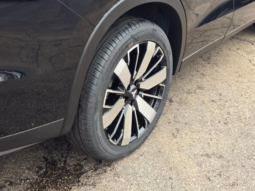 New 2026 Black Mitsubishi SE image 9
